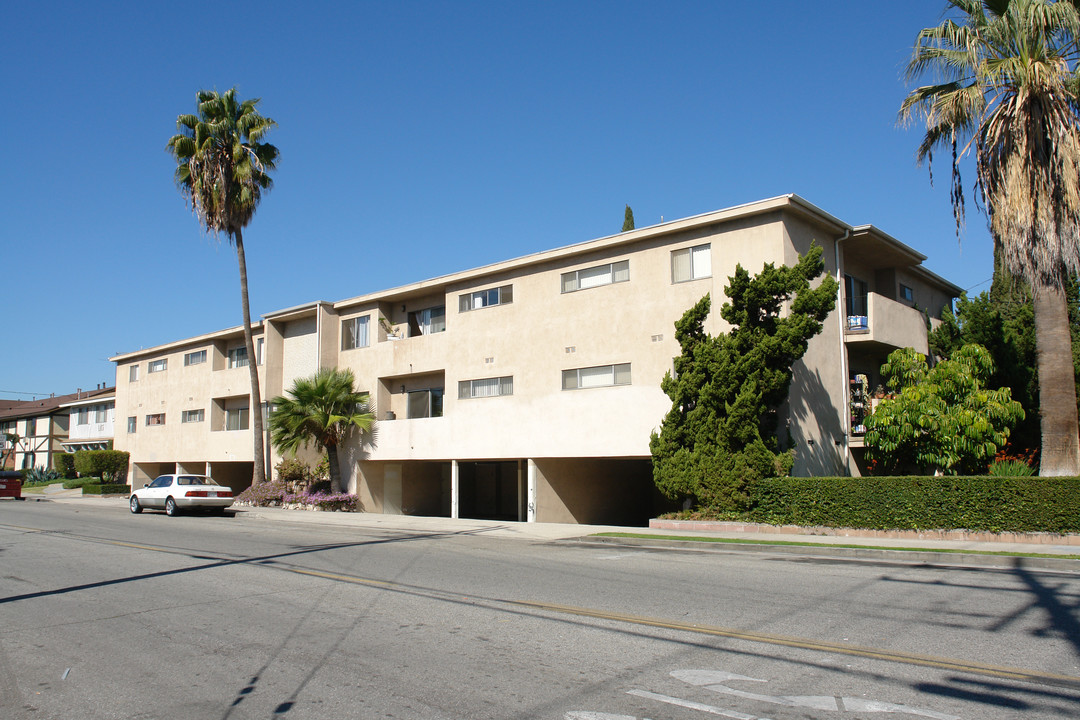 1025 E Lomita Ave in Glendale, CA - Building Photo