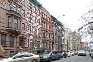 52 W 88th St in New York, NY - Building Photo