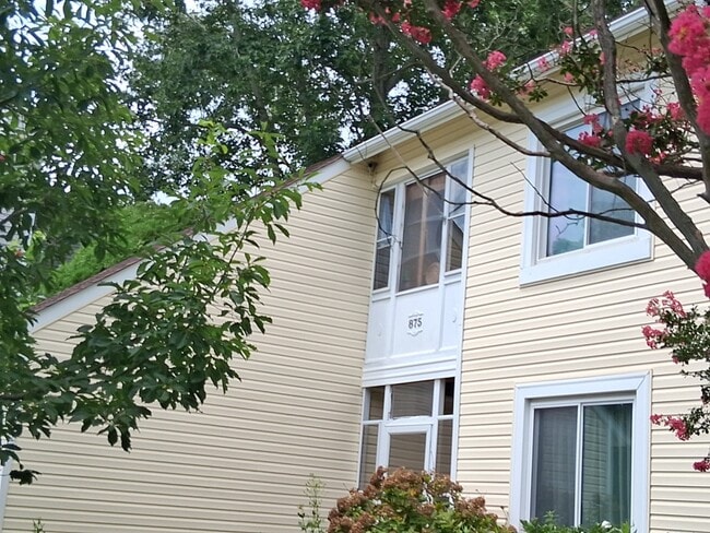property at 875 Carew Rd