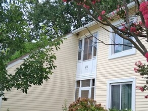 875 Carew Rd in Virginia Beach, VA - Building Photo - Building Photo