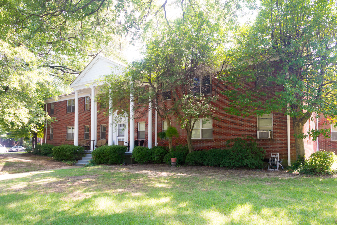 Camellia - Magnolia Gardens Apartments in Memphis, TN - Building Photo