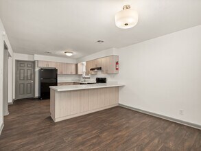 Fort Polk in Leesville, LA - Foto de edificio - Building Photo