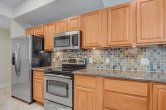 11010 Legacy Dr in Palm Beach Gardens, FL - Building Photo - Building Photo