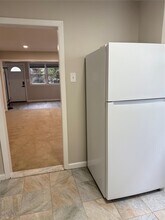 208 Orchard St in Westbury, NY - Building Photo - Building Photo