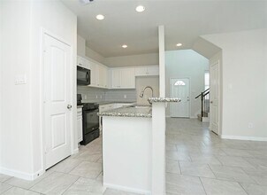 13823 Leabrandon Ln in Houston, TX - Building Photo - Building Photo