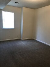 8843 W Hills Ct in Douglasville, GA - Building Photo - Building Photo