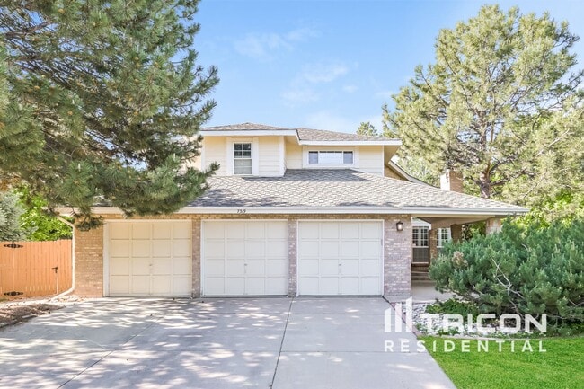 property at 7319 Rochester Ct