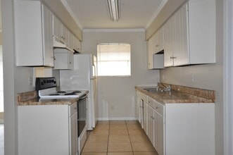 107 Antoinette St in Lafayette, LA - Building Photo - Building Photo