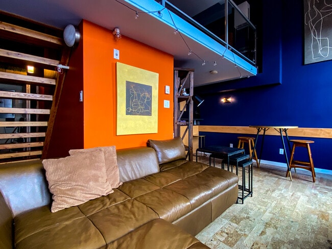 property at 524 Yates St