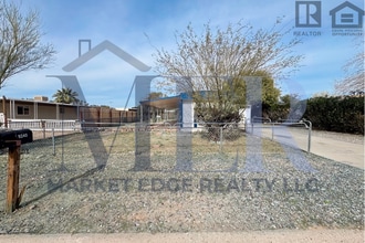 9240 E Sunland Ave in Mesa, AZ - Building Photo - Building Photo
