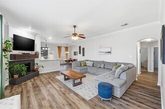 3701 Fiscal Ct in Fort Worth, TX - Building Photo - Building Photo