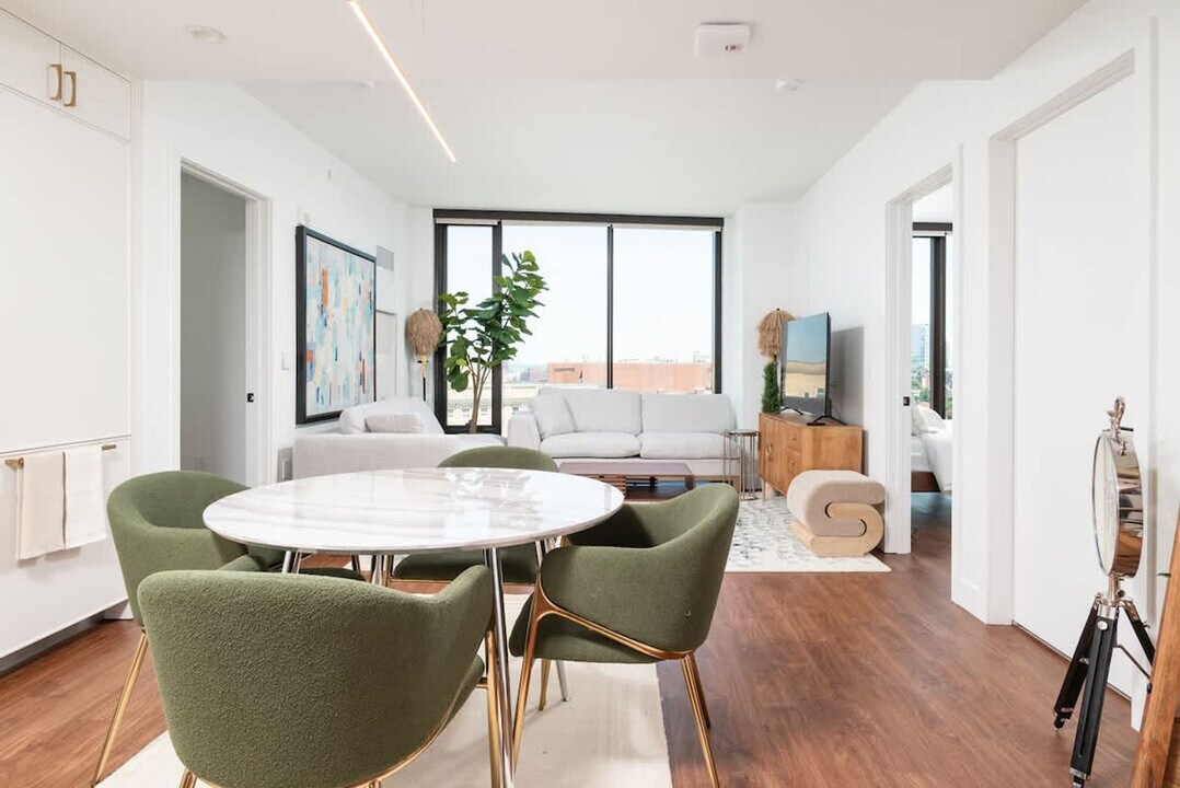 212 Stuart St in Boston, MA - Building Photo