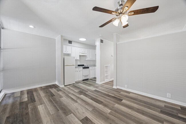 1901 Whitney St in Houston, TX - Building Photo - Building Photo