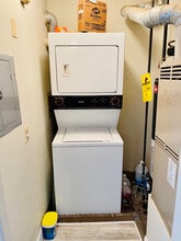 733 Waterford Dr, Unit 733 in Edison, NJ - Building Photo - Building Photo