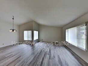 3910 Coronado Cir in Thousand Oaks, CA - Building Photo - Building Photo