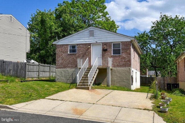 918 Clovis Ave in Capitol Heights, MD - Building Photo - Building Photo