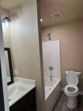 814 1/2 9th St in Sibley, IA - Building Photo - Building Photo