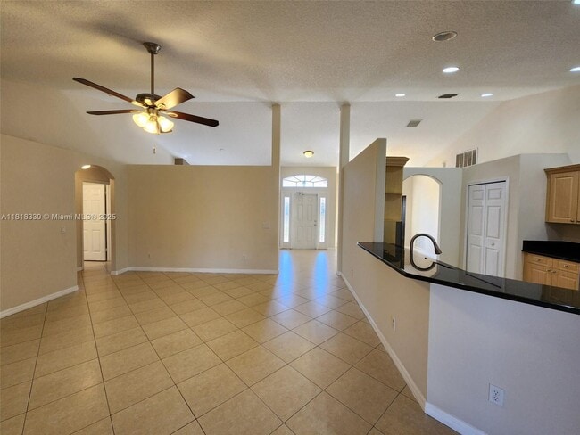 4272 SW Dido Dr in Port St. Lucie, FL - Building Photo - Building Photo