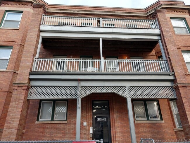 property at 6219 S Rhodes Ave