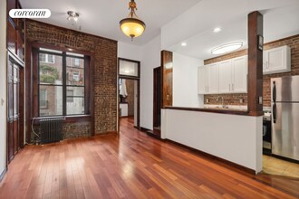 140 W 75th St in New York, NY - Building Photo - Building Photo