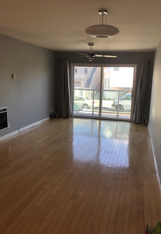 15 15th St, Unit 2 in Hermosa Beach, CA - Building Photo - Building Photo