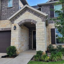 17685 Martin Crk Ln in Conroe, TX - Building Photo