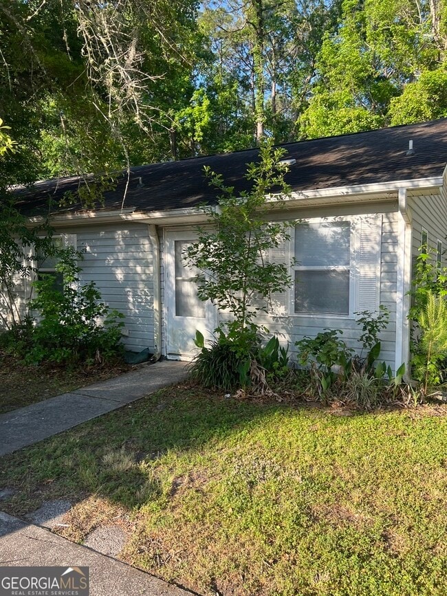 property at 235 W Lakemont Dr