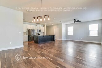 10384 Hawks Landing Dr in Land O Lakes, FL - Building Photo - Building Photo