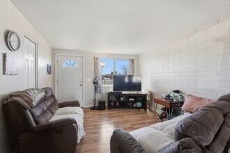 2439 Parkside Dr in Tucson, AZ - Foto de edificio - Building Photo