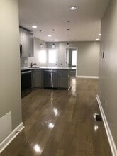 2218 Ellsworth St, Unit 2218 Ellsworth Street in Philadelphia, PA - Foto de edificio - Building Photo