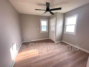 4525 N 70th St in Lincoln, NE - Building Photo - Building Photo