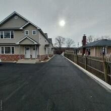 343 Jackson St in Hempstead, NY - Foto de edificio - Building Photo