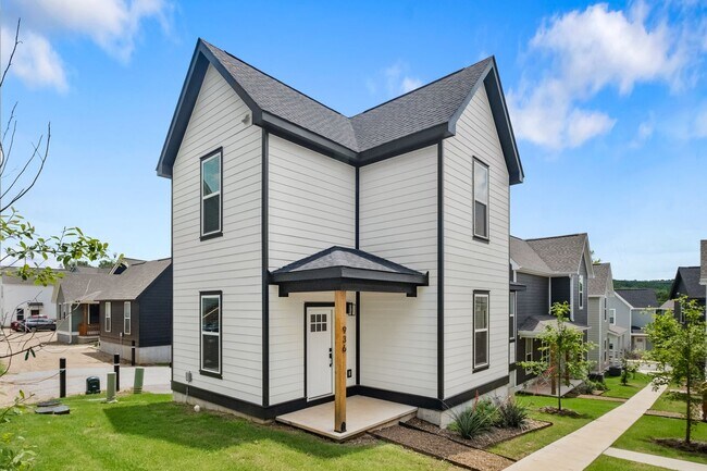 property at 936 S Wichita Ave