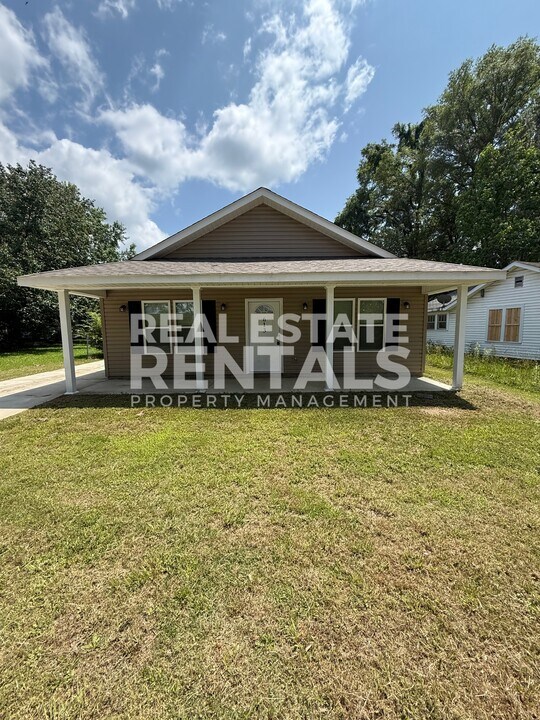 613 Polk St in Gadsden, AL - Building Photo