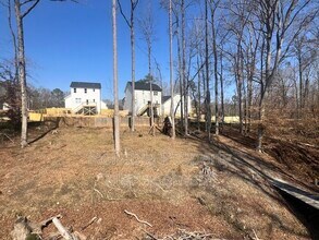 222 Oakdale Ave in Clayton, NC - Building Photo - Building Photo