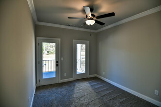 181 W Roberts Rd in Portland, TN - Building Photo - Building Photo