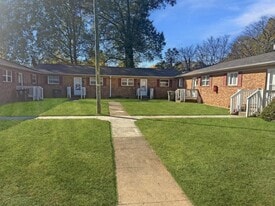1002 Martin Luther King Jr Dr in Greensboro, NC - Building Photo