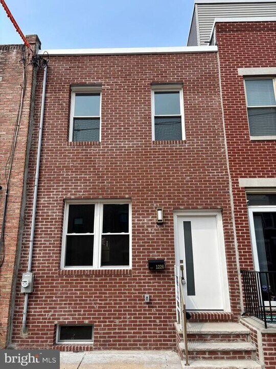 1226 S 22nd St in Philadelphia, PA - Building Photo