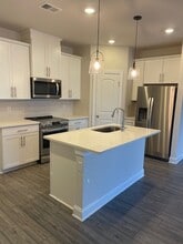 4528 Skywood Ln in Nashville, TN - Building Photo - Building Photo
