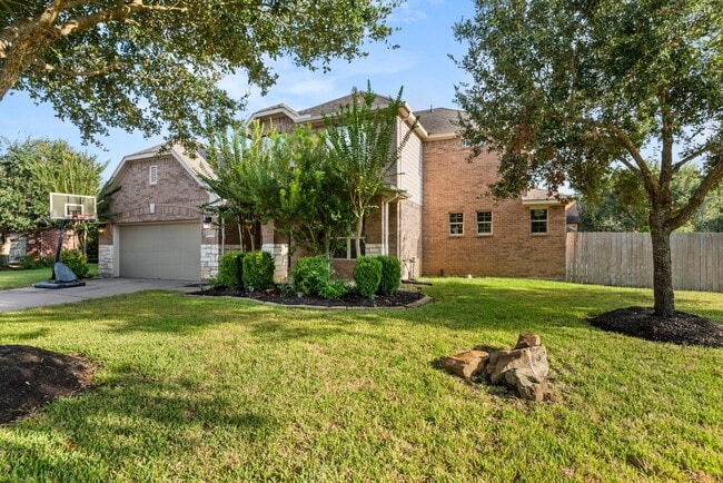 property at 25915 Lockspur Ct