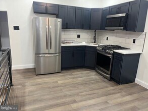 6213 Sansom St in Philadelphia, PA - Building Photo - Building Photo