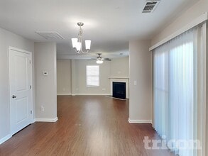 2640 Cider Ridge Rd in Dallas, NC - Building Photo - Building Photo