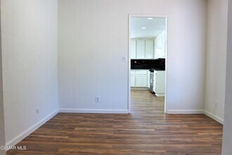 1909 Bardet Pl in Simi Valley, CA - Building Photo - Building Photo