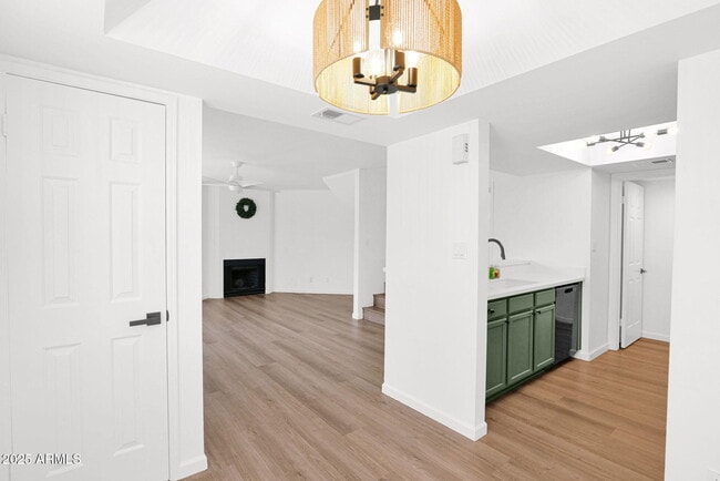 745 N Dobson Rd in Mesa, AZ - Building Photo - Building Photo