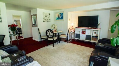 18925 Mills Choice Rd, Unit 18925 in Montgomery Village, MD - Building Photo - Building Photo