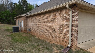 139 Coventry Ln in Brandon, MS - Building Photo - Building Photo