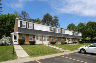 Woodland Apartments in Elmira, NY - Building Photo - Building Photo