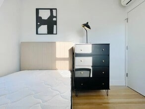 Furnished room/NOT APARTMENT, Unit 5D in Brooklyn, NY - Building Photo - Building Photo