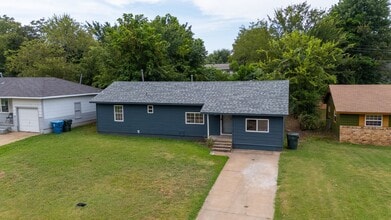 1040 Sycamore Dr in Midwest City, OK - Building Photo - Building Photo