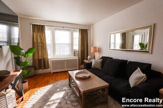 90 Kilsyth Rd in Boston, MA - Building Photo - Building Photo